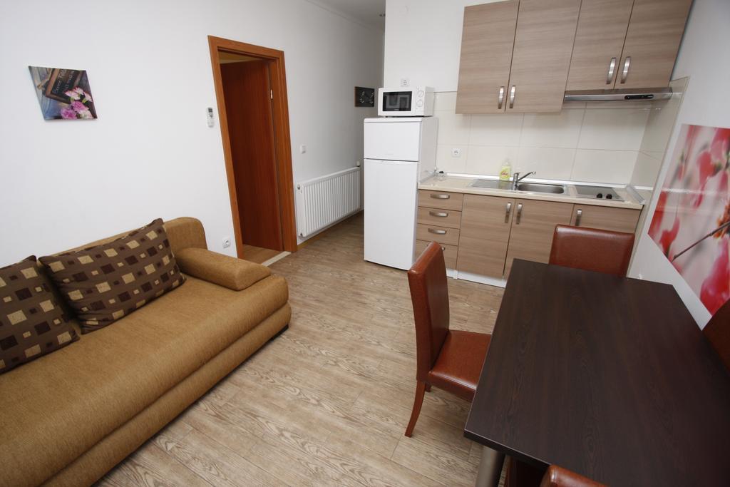 Apartments Lidus マカルスカ 部屋 写真